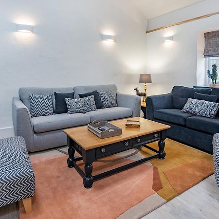 Cowshed 2 - Uk35458 Villa Whitland ภายนอก รูปภาพ